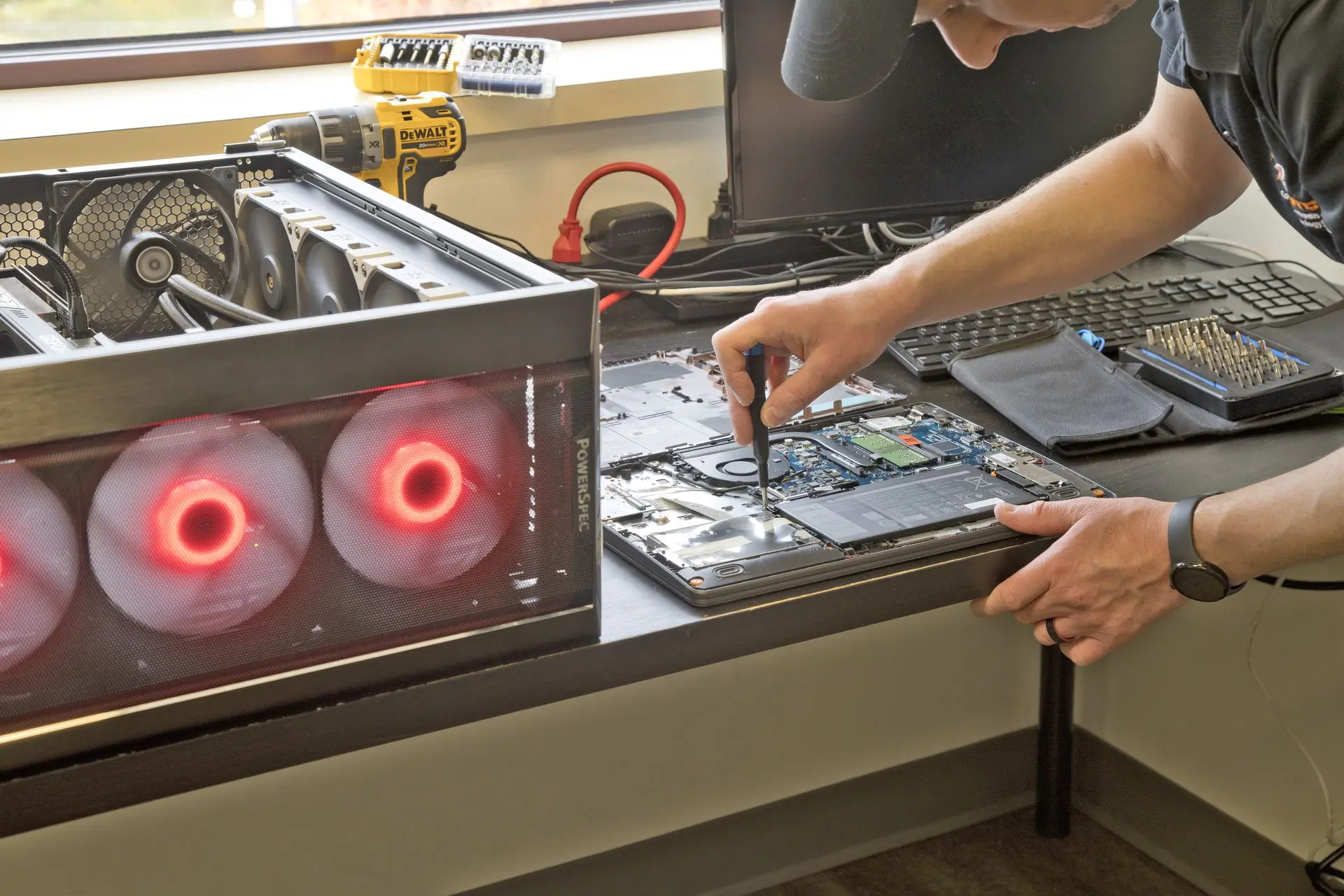 Top Notch Computers Fixing Hardware